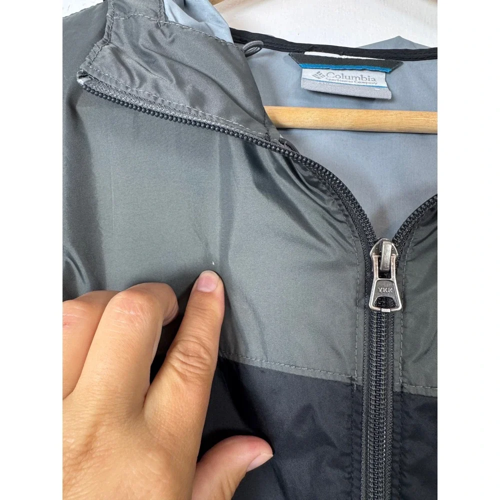 Gorpcore Columbia Mens Small Windbreaker Jacket Black Grey Hooded Full Zip‎
